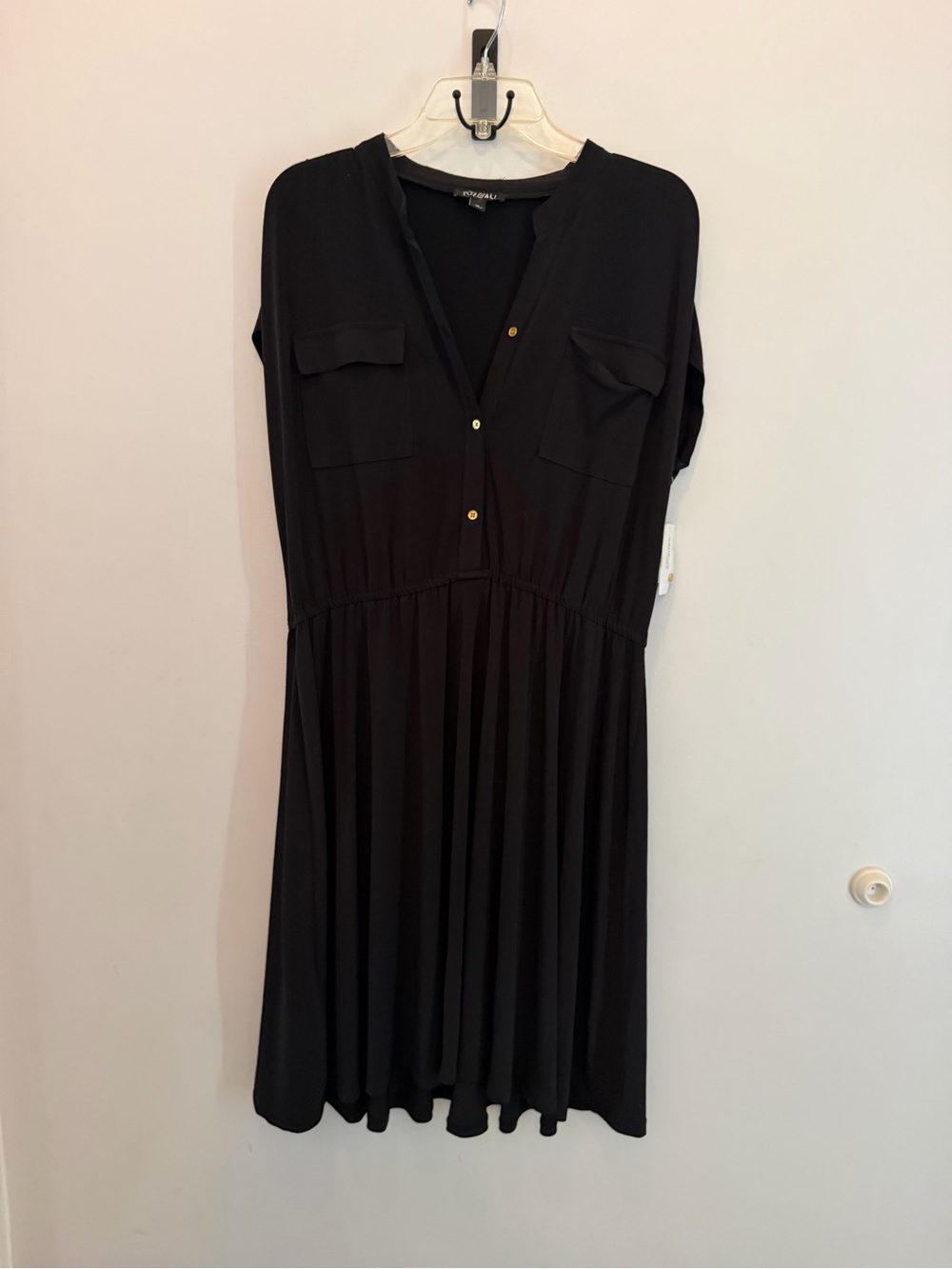 Roz & Ali Black Midi Button-Front Pleated Dress